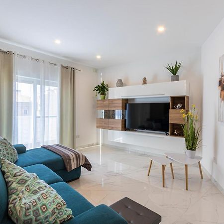 H2 -Modern And Spacious 3 Bedroom Apartment San Ġwann Exterior foto
